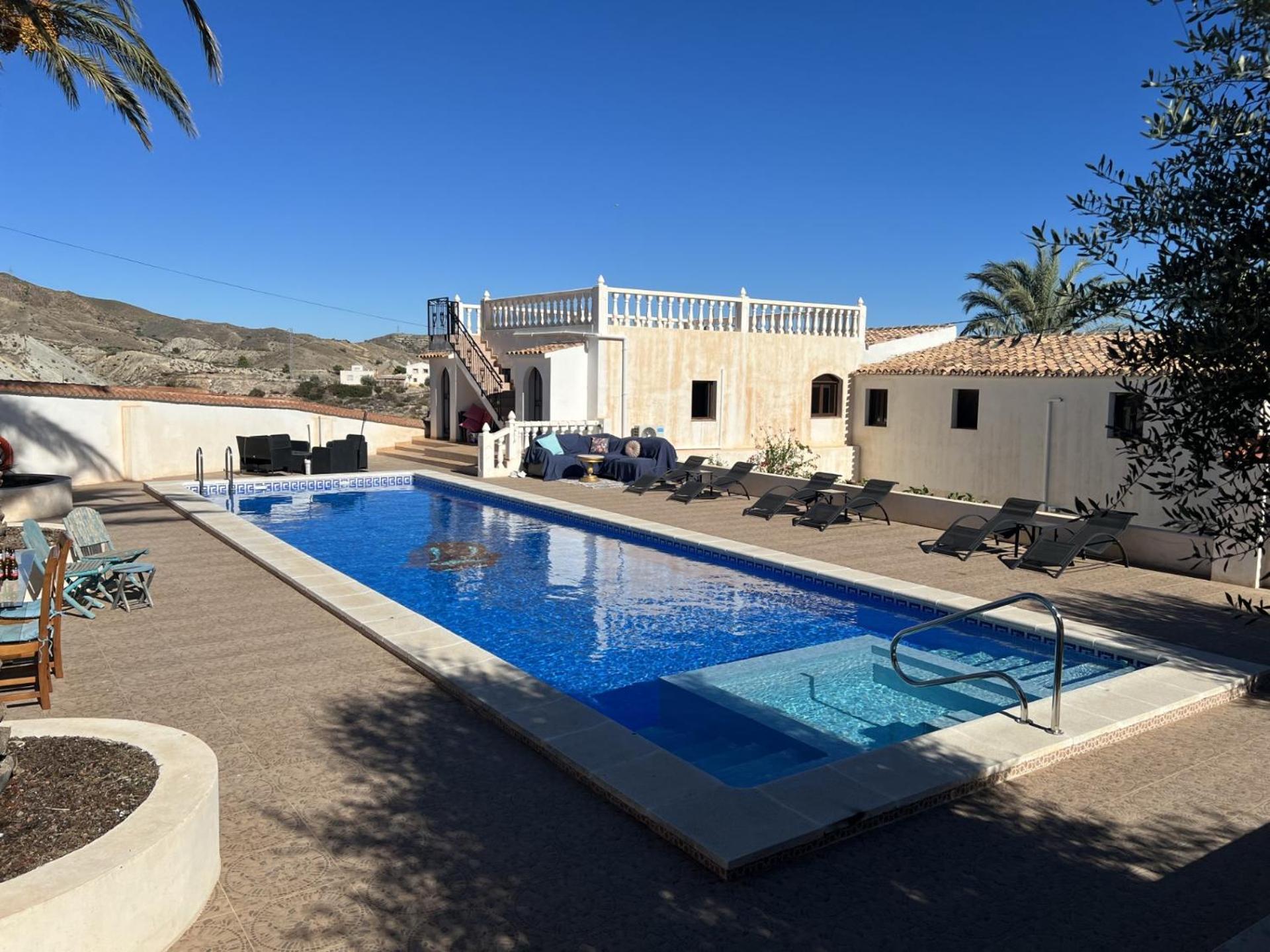 Cortijo La Cueva Bed & Breakfast Arboleas Ngoại thất bức ảnh